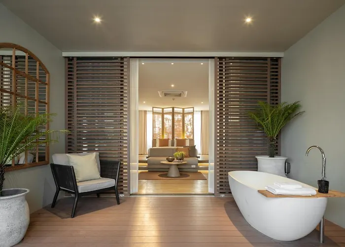 Stay Plus Hotel Bangkok Hotel