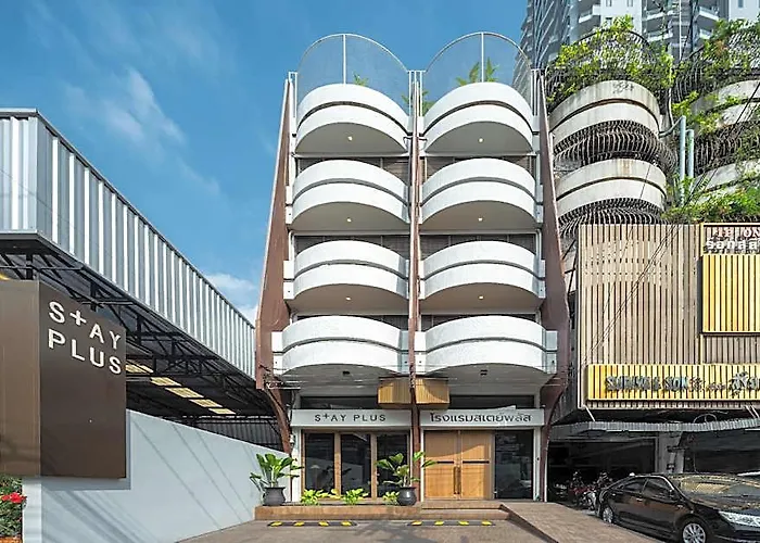 Stay Plus Hotel Bangkok Hotel
