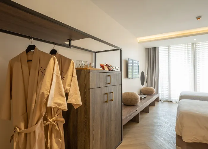Stay Plus Hotel Bangkok Hotel